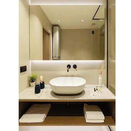 Luxury Two Bedroom Amari Apartment, *