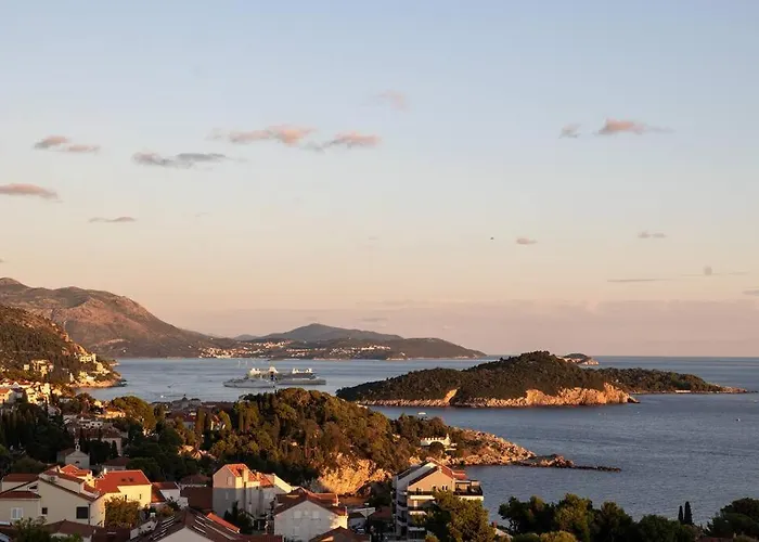 Luxury Two Bedroom Amari Apartment, Ντουμπρόβνικ