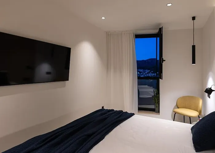 Appartamento Luxury Two Bedroom Amari Apartment,