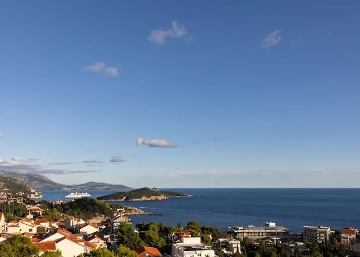 Luxury Two Bedroom Amari Apartment, * Ragusa
